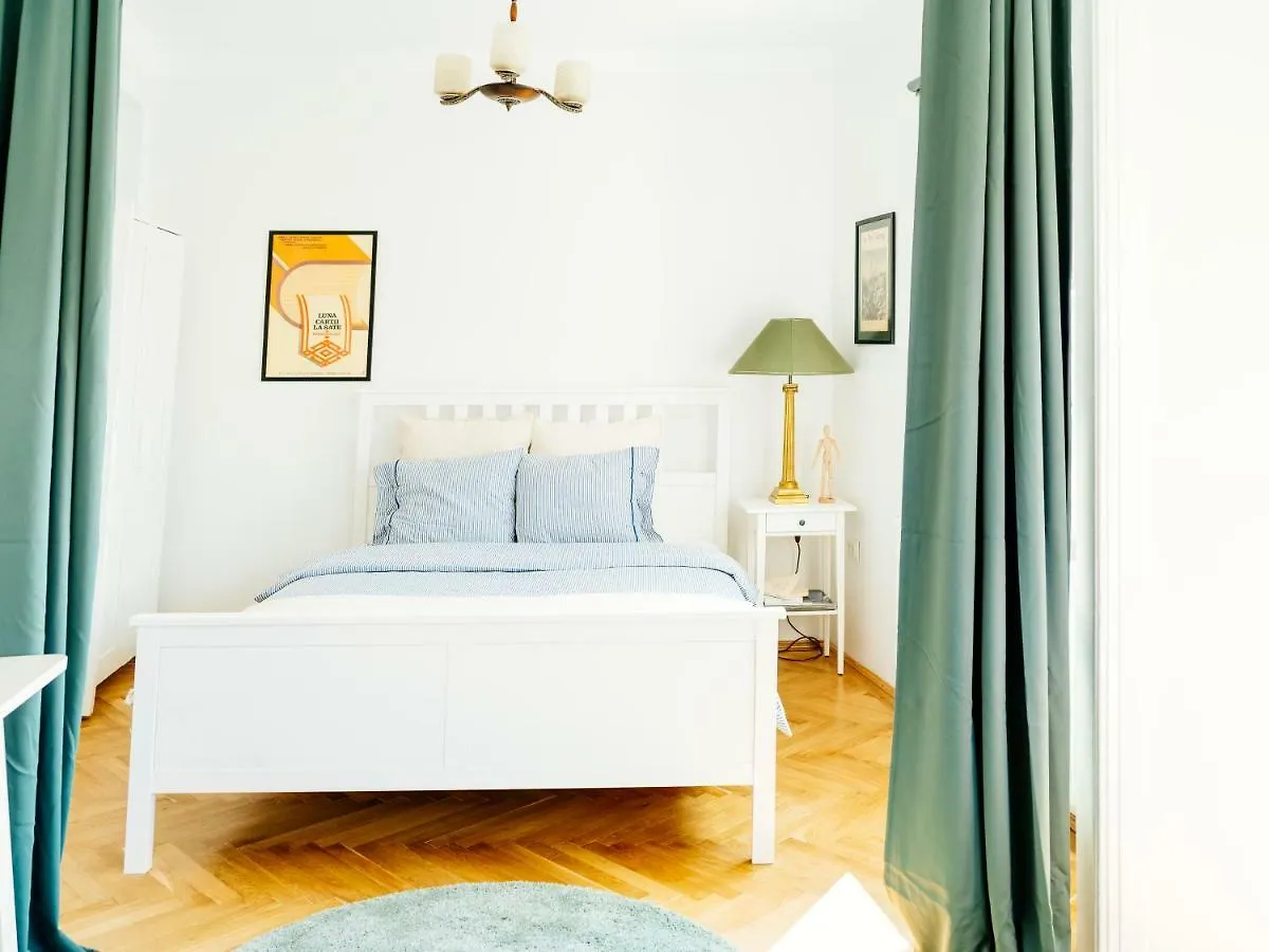 City Retro Studio In The Middle Of Old Town Bucureşti